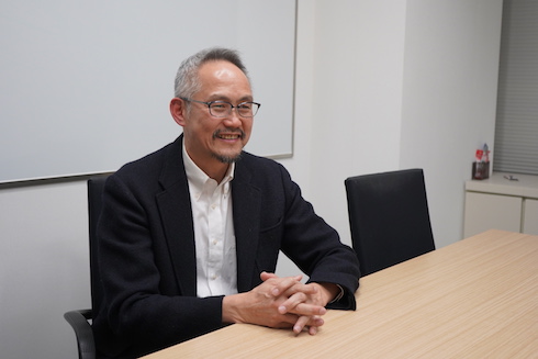 河本さん右向き
