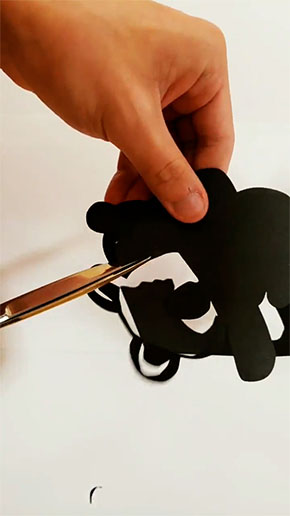 コアラの顔のような物が切れてくる