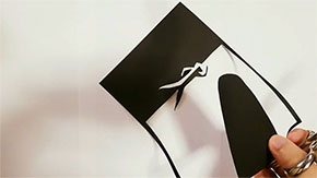 笹かまぼこのような形の部品