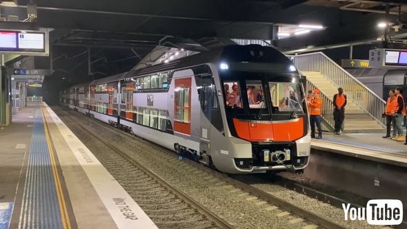 海外 鉄道 通勤 二階建て 塗装 御堂筋線 オーストラリア シドニー シドニートレインズ