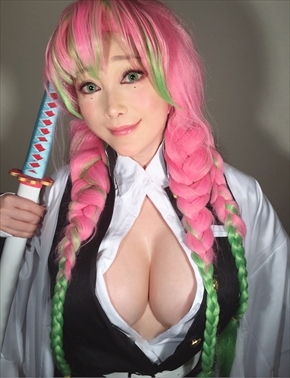 叶美香 叶姉妹 コスプレ 鬼滅の刃 甘露寺蜜璃 恋柱