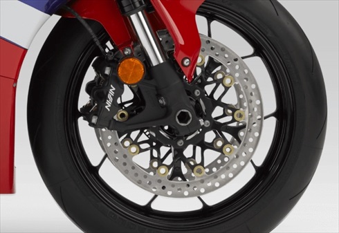 ホンダ「CBR1000RR-R FIREBLADE」