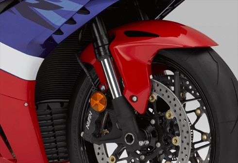 ホンダ「CBR1000RR-R FIREBLADE」