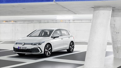 プラグインハイブリッド仕様のゴルフGTE