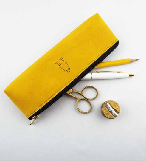 （エジプトモチーフのステーショナリーグッズが登場）