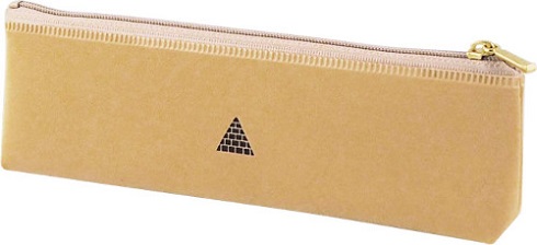 （エジプトモチーフのステーショナリーグッズが登場）