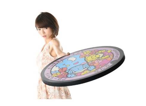 釈由美子 仮面ライダージオウ マンホール ポケふた 鳥取県