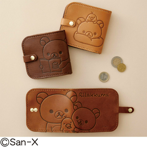 「手のひらサイズの本革二つ折り財布」