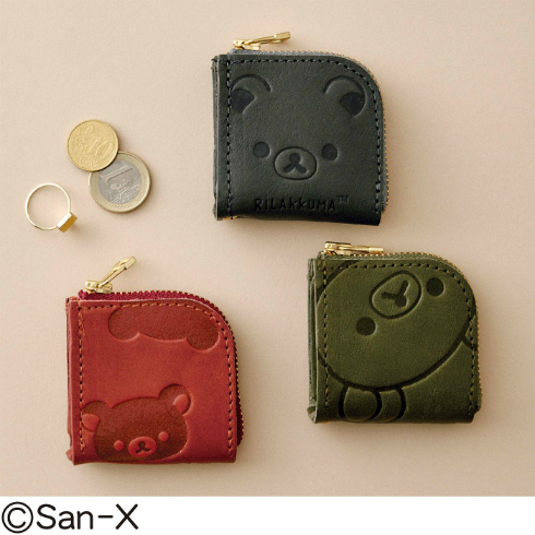 「手のひらサイズの本革二つ折り財布」