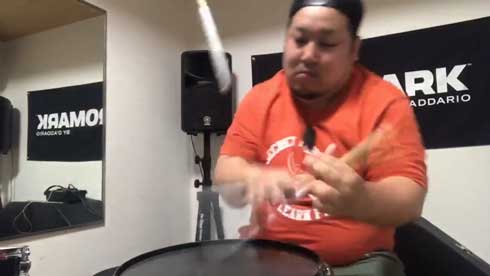 スティック回し ドラマー 初音ミクの消失 トリック フリースタイルドラマーKoh