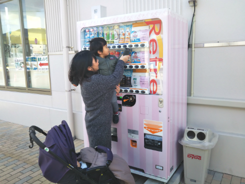 ベビー用紙おむつの自動販売機
