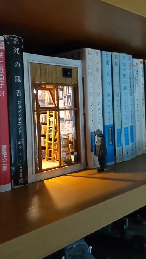 Booknook ジオラマ 古本