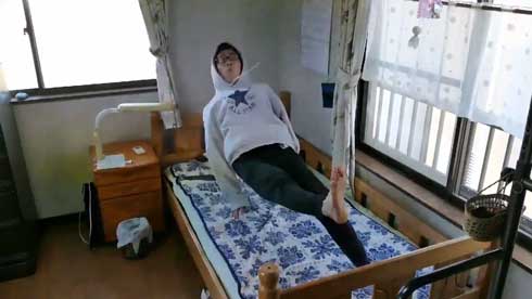 どうぶつの森 寝方 真似 動画 似てる ものまね