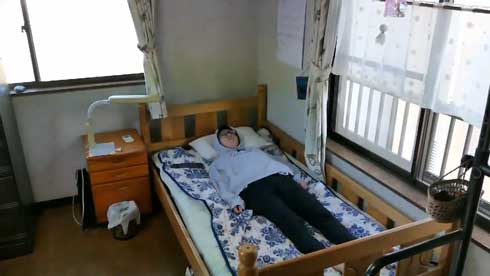 どうぶつの森 寝方 真似 動画 似てる ものまね