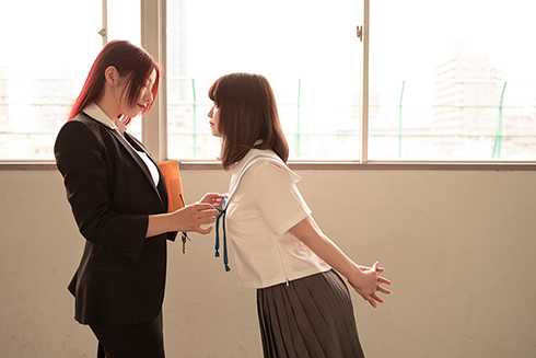 百合好き集まれー！ 肌色大好きな女性カメラマン、羊肉るとんの