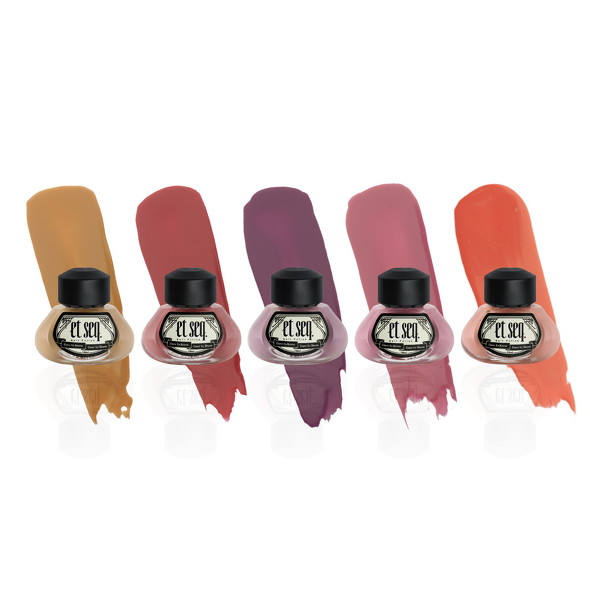 羽根ペンネイルポリッシュ