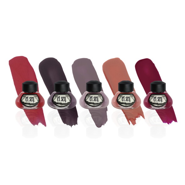 羽根ペンネイルポリッシュ