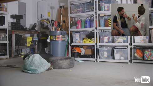 エアバッグ 上に 座る 実験 YouTube スローモーション