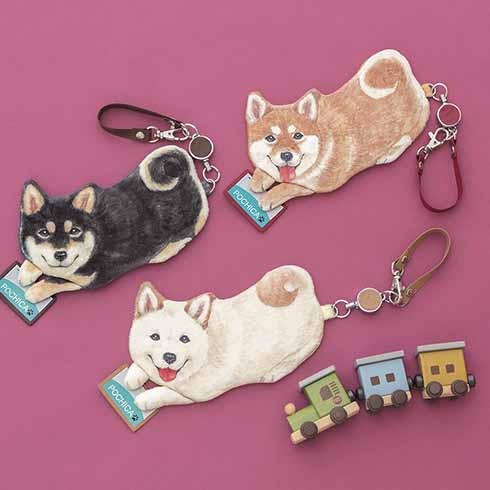 ねばーっと伸びる納豆ご飯を再現　「糸を引く！ ネバネバ納豆パスケース」発売