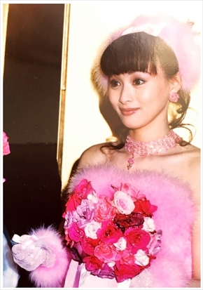 渡辺美奈代 結婚式 結婚記念日 銀婚式 おニャン子クラブ 夫 ブログ