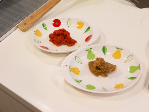 トマトペーストとタマネギペースト