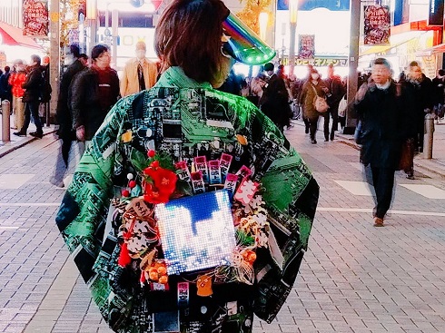 サイバーおかんとして活動するタナゴさん