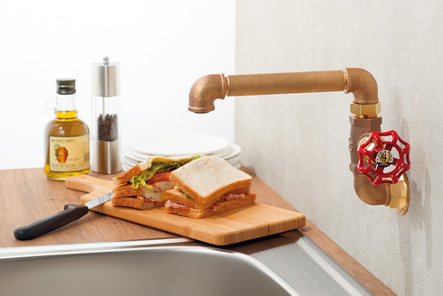 「厨房用横形自在水栓」取り付け例