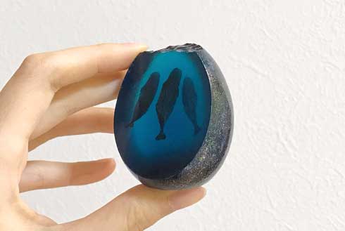 レジン アート マッコウクジラが睡る海の卵 クジラ ハンドメイド