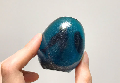 レジン アート マッコウクジラが睡る海の卵 クジラ ハンドメイド