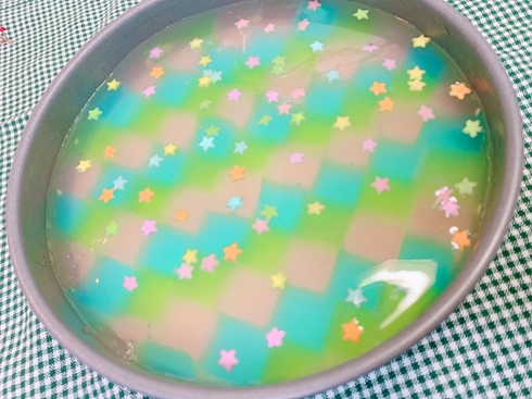 カラフル牛乳寒天