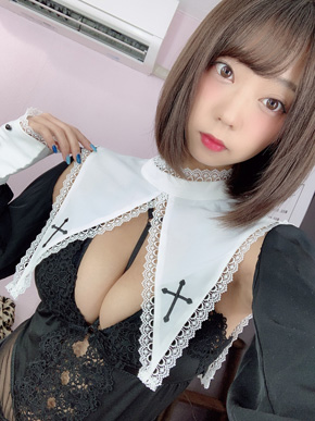 倖田來未 おうち時間 みんなで過ごすおうち時間 自撮り繋ぎ