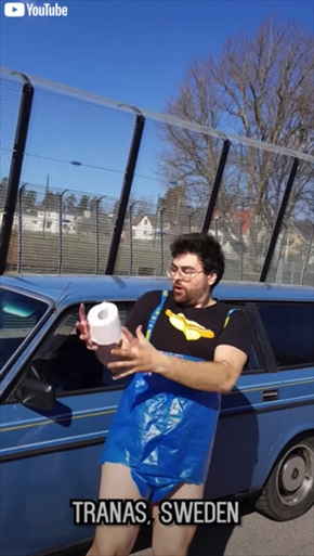 トイレットペーパーのトス