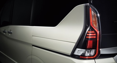 日産「セレナ e-POWER」