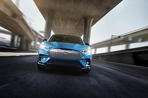 フォード「マスタング マッハE」