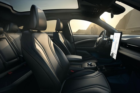 フォード「マスタング マッハE」