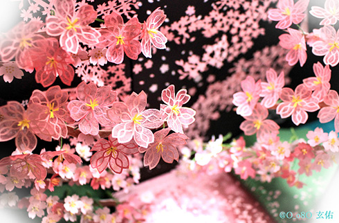 弘前さくらを表現した立体切り絵がきれい　「お花見これでいい」「すごくきれい」など感動の声