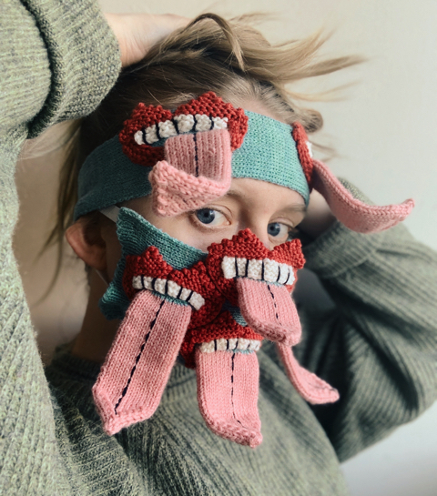 編み物のマスク