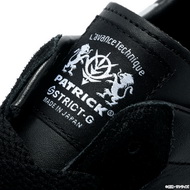 コラボスニーカー