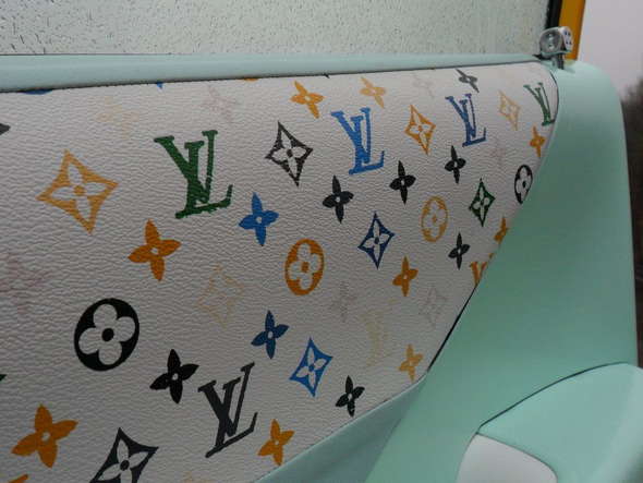 フィット 魔改造 ヴィトン