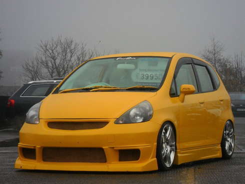 フィット 魔改造 ヴィトン