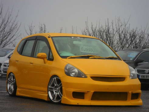 フィット 魔改造 ヴィトン