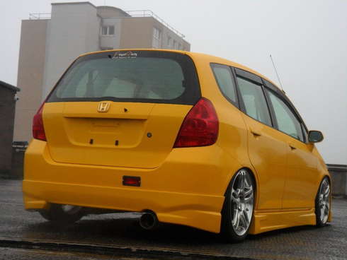 フィット 魔改造 ヴィトン