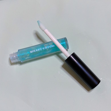 大人の可愛げメイクができる完璧コスメ4点セット