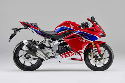 CBR250RR 新旧対決 加速