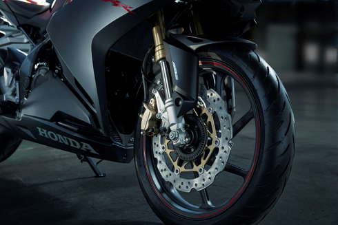 CBR250RR 新旧対決 加速