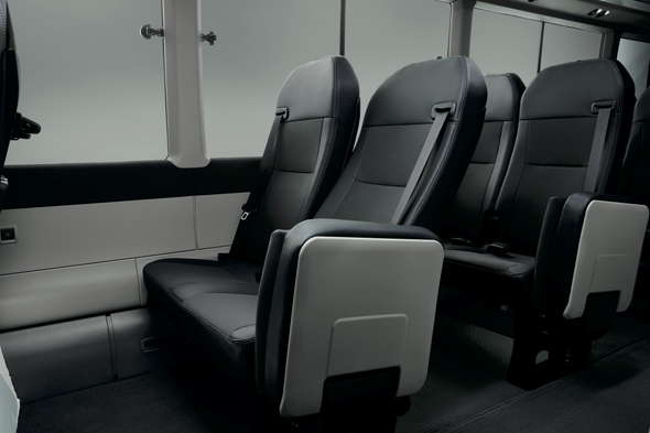 コースター バス PREMIUM CABIN