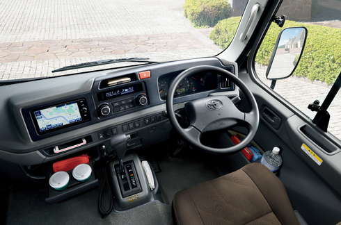 コースター バス PREMIUM CABIN