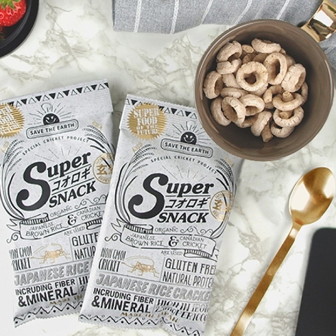 未来コオロギ柿の種