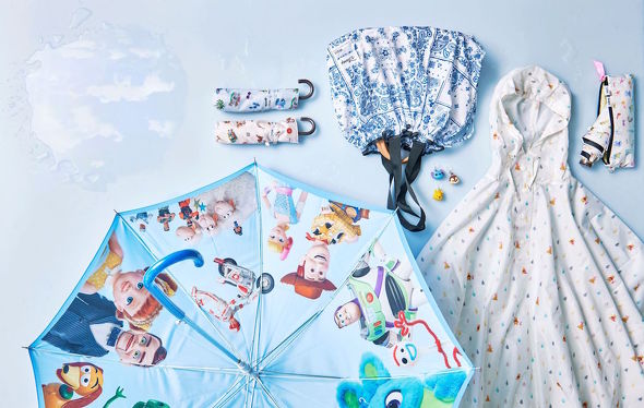 ディズニーストア レイングッズ