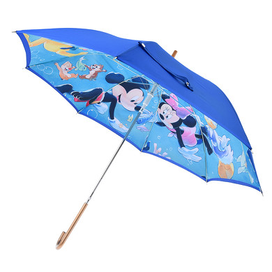 雨の日は傘の中でミッキーたちに会える！ ディズニーストアの